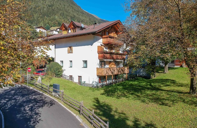 Apartment 1, 35qm, Balkon, 1 Schlafzimmer, max. 4 Personen