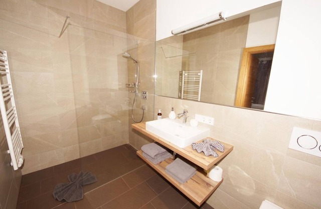 Apartment "Susi" - Apartment Viktoria