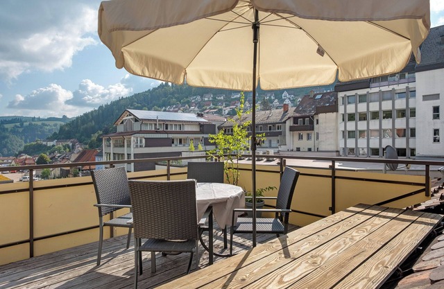 Apartment 'Reinhardt' with Private Terrace and Wi-Fi