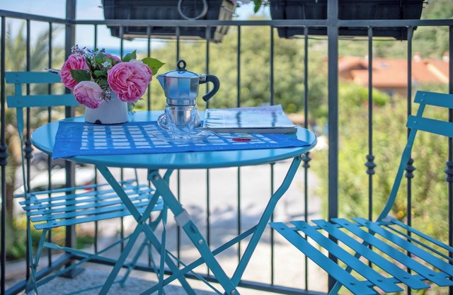 Apartment 'All’ombra Del Carrubo Vista Mare' with Sea View, Wi-Fi and Air Conditioning