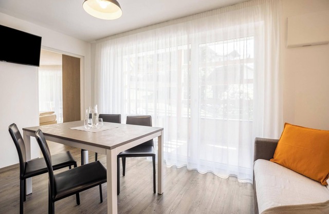 Apartment Treï Residence Bun Sté with Mountain View, Whirlpool, Sauna, Wi-Fi, Terrace & Balcony