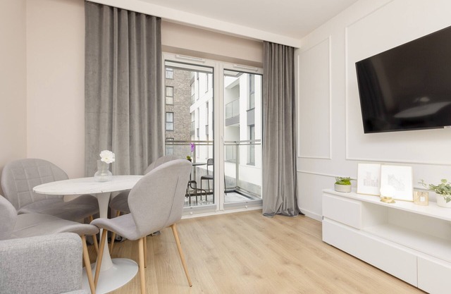Apartment Łódź Fabryczna by Renters