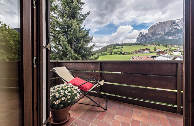 Apartment “1 Vikoler” with Mountain View, Wi-Fi, Balcony & Garden