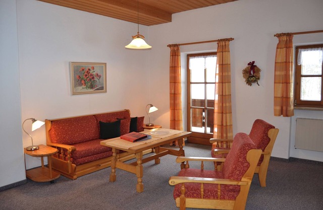 Apartment 1 - Watzmannblick, for 1-4 persons, approx. 55 sqm, 1 bedroom, living room/bedroom, kitchenette, shower/WC, balcony