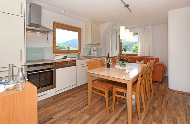 Apartment 1 with balcony - House Rosi