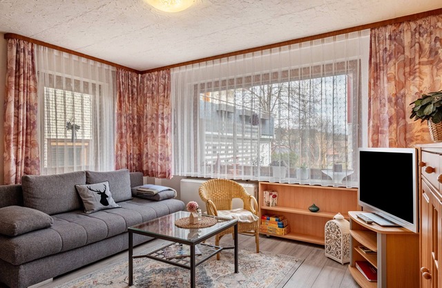 Apartment '1' with Private Terrace, Shared Garden and Wi-Fi