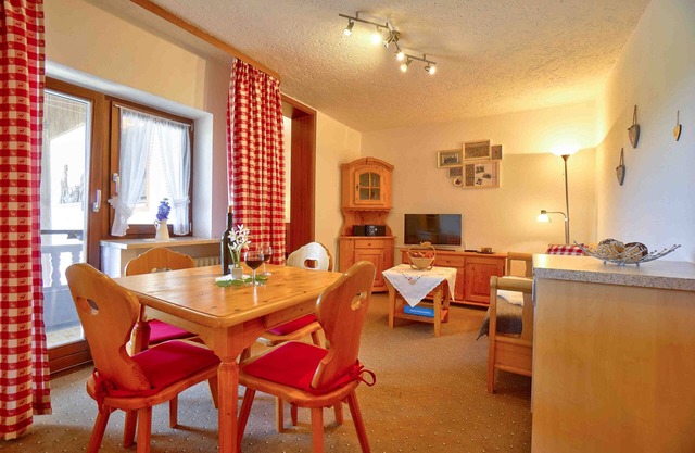 Apartment 1 with south-facing balcony 2 sep. Bedroom 47sqm