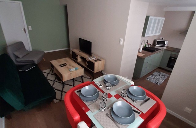 Apartment 101 refurbished ! 07/2019 ! 45 M2 (sleeps 4)