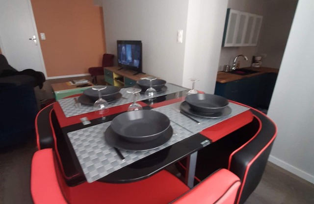 Apartment 102 ! refurbished 07/2019 ! 45 M2 (sleeps 4)