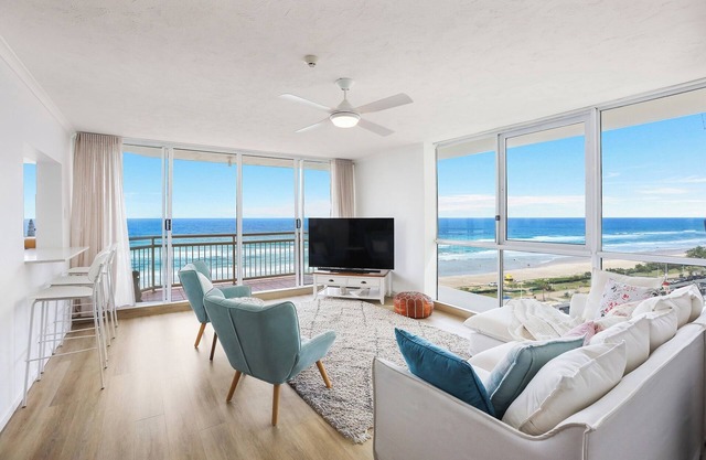 Apartment 11a Seacrest on The Beach *OCEAN *Free Parking*