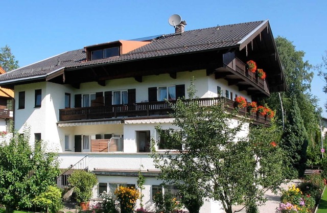 Apartment, 1st floor, No. 2, south and large west-facing balcony - Gästehaus Johanna