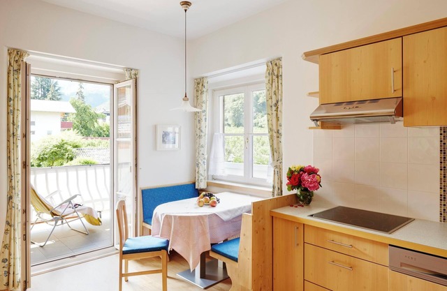 Apartment "1SZ Kaiser Al Kreuzwegerhofnals" with Mountain View, Pool, Balcony & Garden