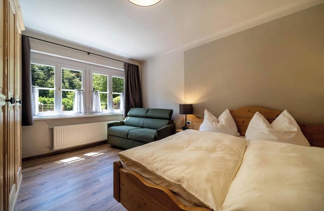 Apartment "1SZ PinkLady Kreuzwegerhofnals" with Mountain View, Pool, Balcony & Garden