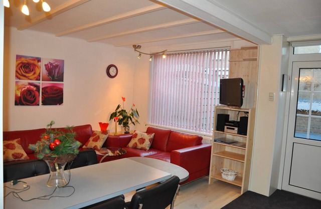 Apartment 2-3 pers. with private terrace 150 meters from the beach.