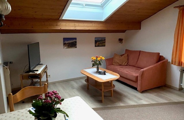 Apartment 2 39sqm, kitchenette, living room, 1 bed-sitting room, without balcony, 2 p