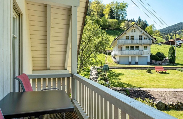Apartment '2, 45qm' with Mountain View, Shared Terrace and Wi-Fi