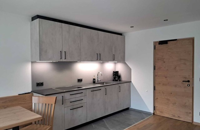 Apartment '2' with Mountain View, Shared Garden and Wi-Fi