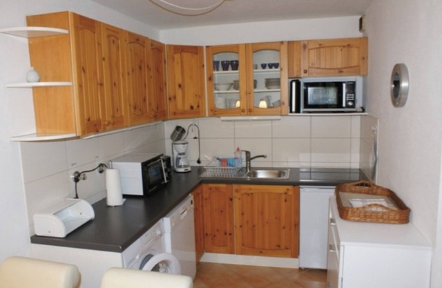 Apartment '2 Zimmer Appartement 3' with Private Terrace, Shared Garden and Wi-Fi