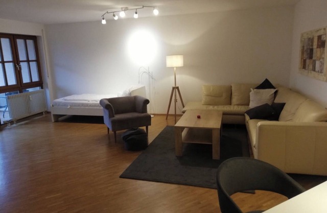 Apartment '2 Zimmer Appartement 23' with Balcony and Wi-Fi