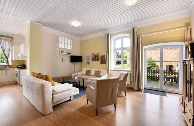 Apartment '2 Zimmer Wohnung' with Private Terrace, Shared Garden and Wi-Fi