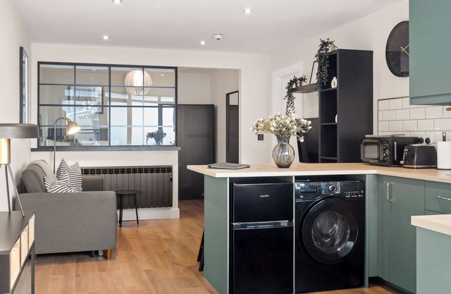 Apartment 296 - Clifden - sleeps 2 guests in 1 bedroom