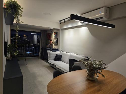 Apartment 2km from Hangar 88m2 2 suites and 1 bedroom