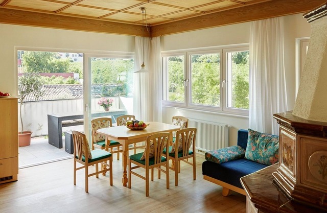 Apartment "2SZ Jonathan Kreuzwegerhofnals" with Mountain View, Pool, Balcony & Garden