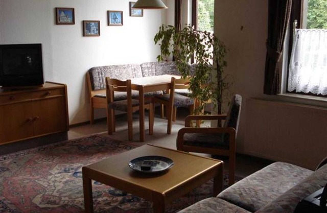 Apartment 3 - Crunchy house