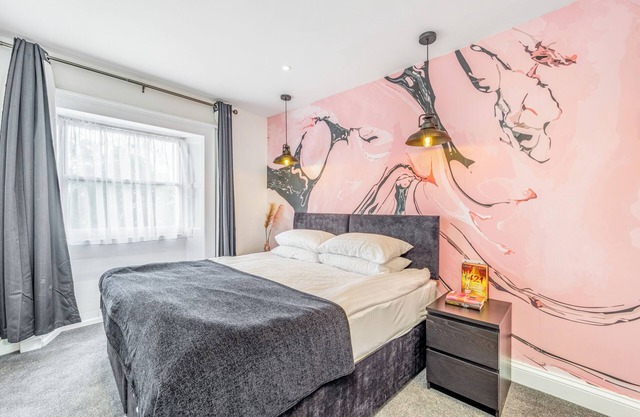 Apartment 3, Elegance Awaits!