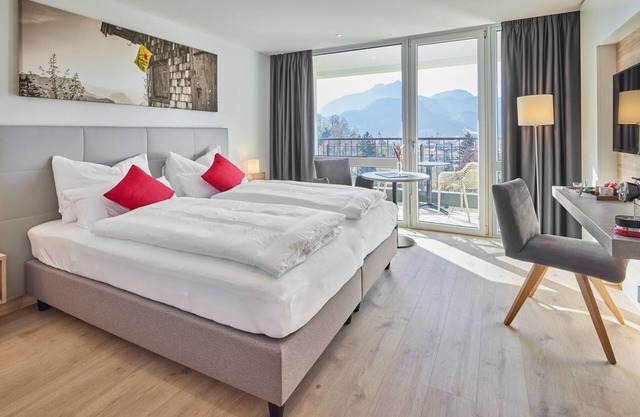Apartment 3 Medium (TWIN) with balcony incl. breakfast buffet for 1-2 persons