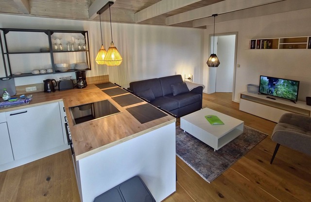 Apartment 3 - Pirate's cave: Spacious, dog-friendly, with terrace & comfort