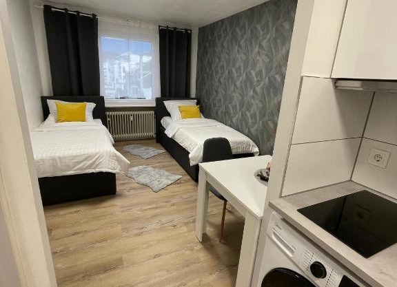 Apartment 33
