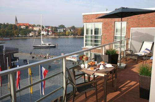Apartment 38 "Skippers Topp", Apartmenthaus Hafenspitze,Blickrichtung InnenstadtBinnenhafen