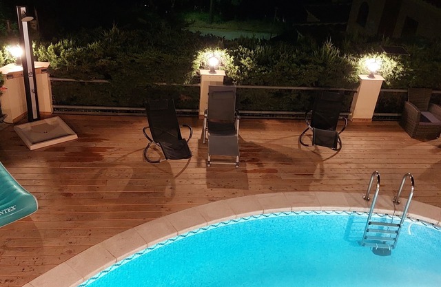 Apartment 4 people with private pool.