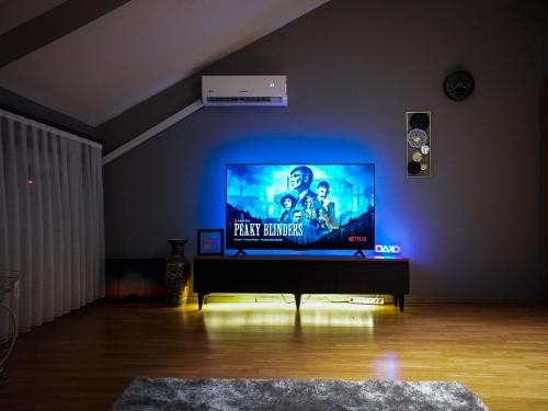 Apartment 44