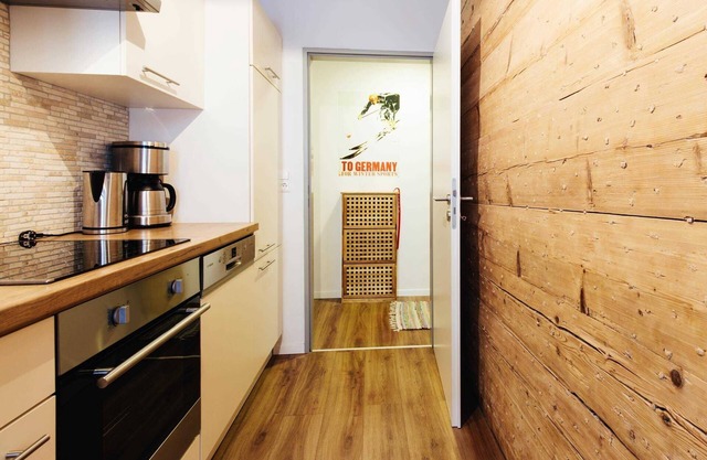 Apartment 5 - Georg Mayer house