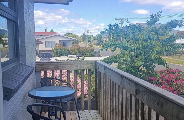 Apartment - 5 minute walk to Taupo town centre