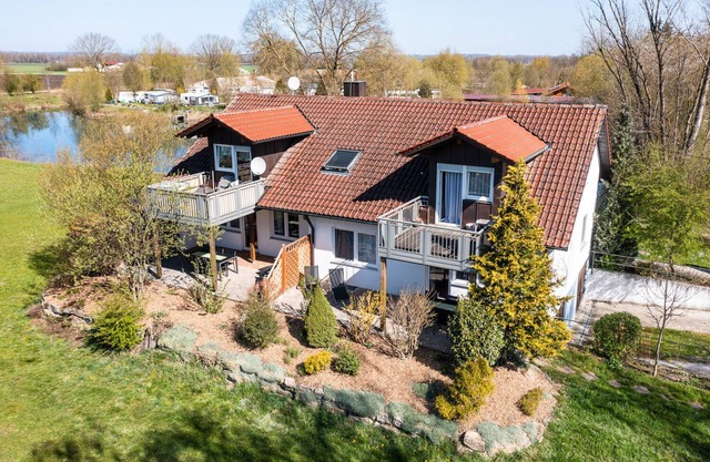 Apartment 5 stars * in a modern style at the Sonnensee