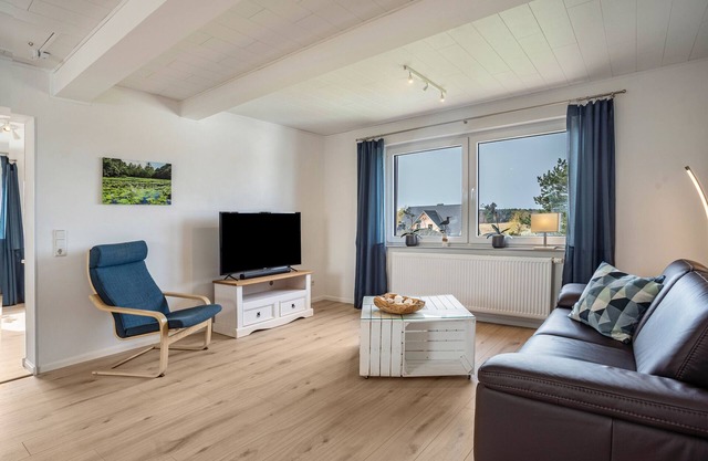 Apartment '5 Sterne Boddenblick' with Private Terrace, Balcony and Wi-Fi
