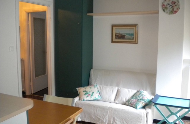 Apartment 50 sqm. full furnishing to 8 Km from the center