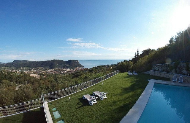 Apartment 6 Annachiara with amazing lake view