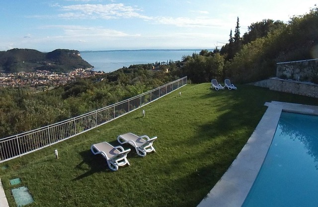 Apartment 6 Annachiara with amazing lake view
