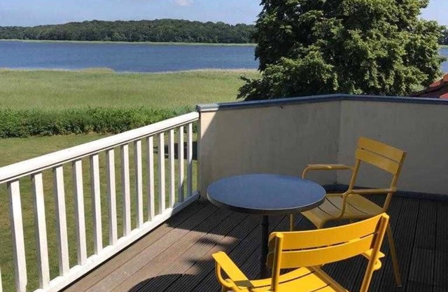 Apartment 6 with lake view and balcony 2 people - Gut Grubnow Rügen