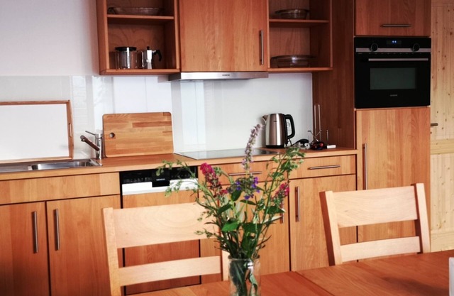 Apartment (60sqm) on the upper floor with elevator and small terrace