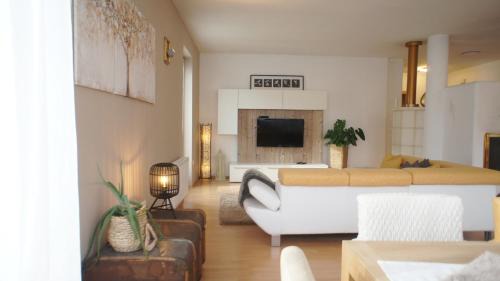 Apartment 66 - stylisches Apartment mit Balkon & Toplage in Brixen