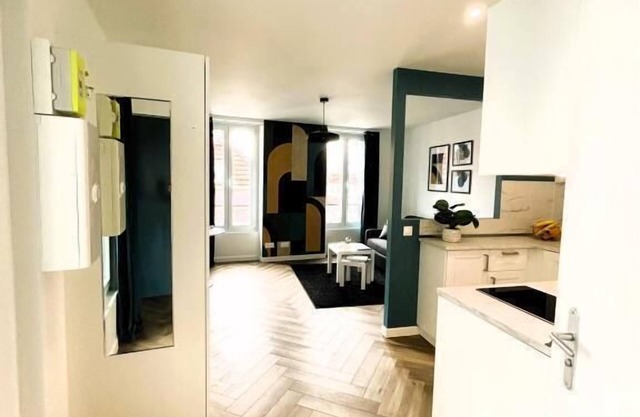 Apartment 7 - LE ROMAN