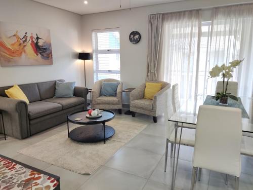 Apartment 70 - 1 On York