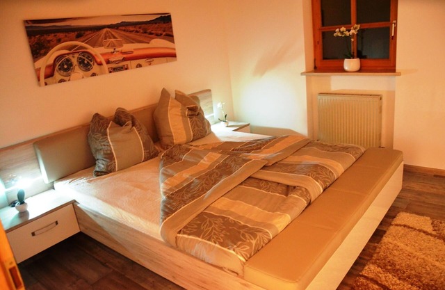 Apartment 78sqm, balcony, kitchenette, 2 bedrooms, 1 bed-sitting room, 4 pers.