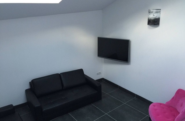 Apartment 8 people 500m from the center and the beach