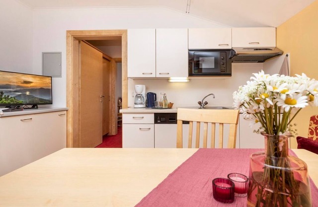 Apartment A (2-3 persons/1 bedroom, 1 WC) - Holiday home Eva